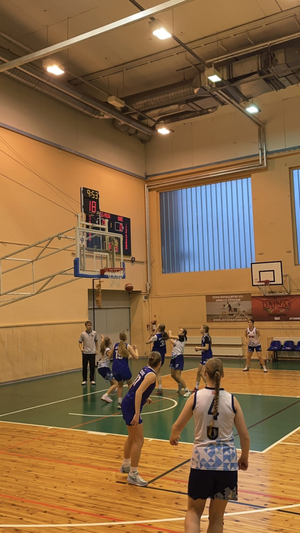 Latvijas Jaunatnes basketbola līgas spēles U16 meitenēm