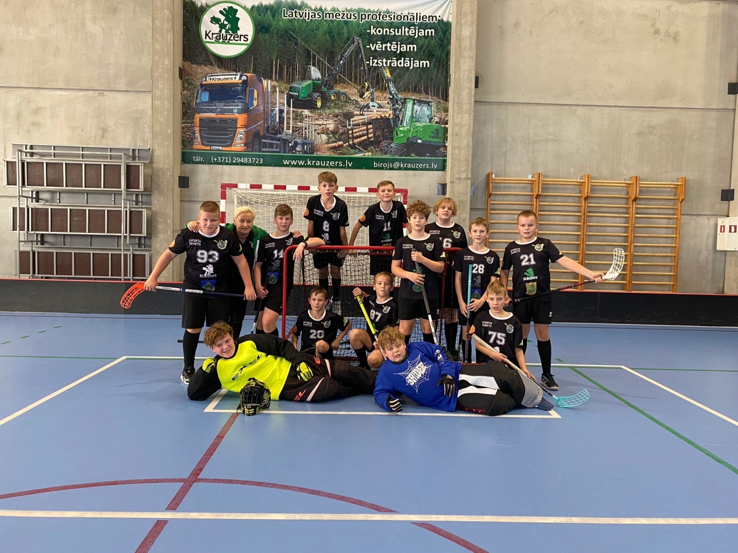 Florbols U11 grupai