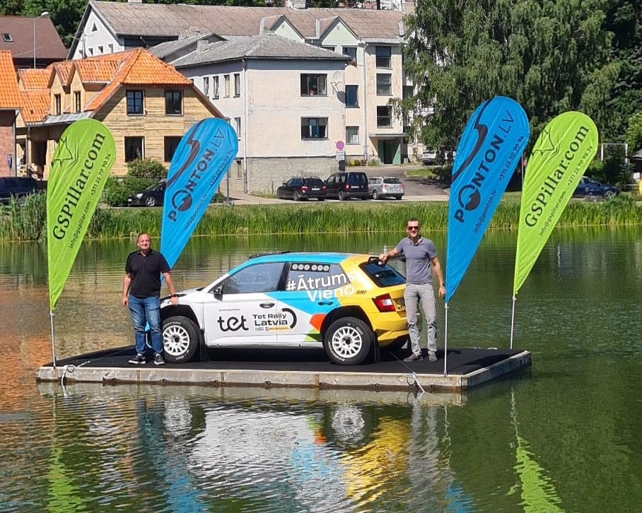 Tet Rally Latvia auto Talsu ezerā