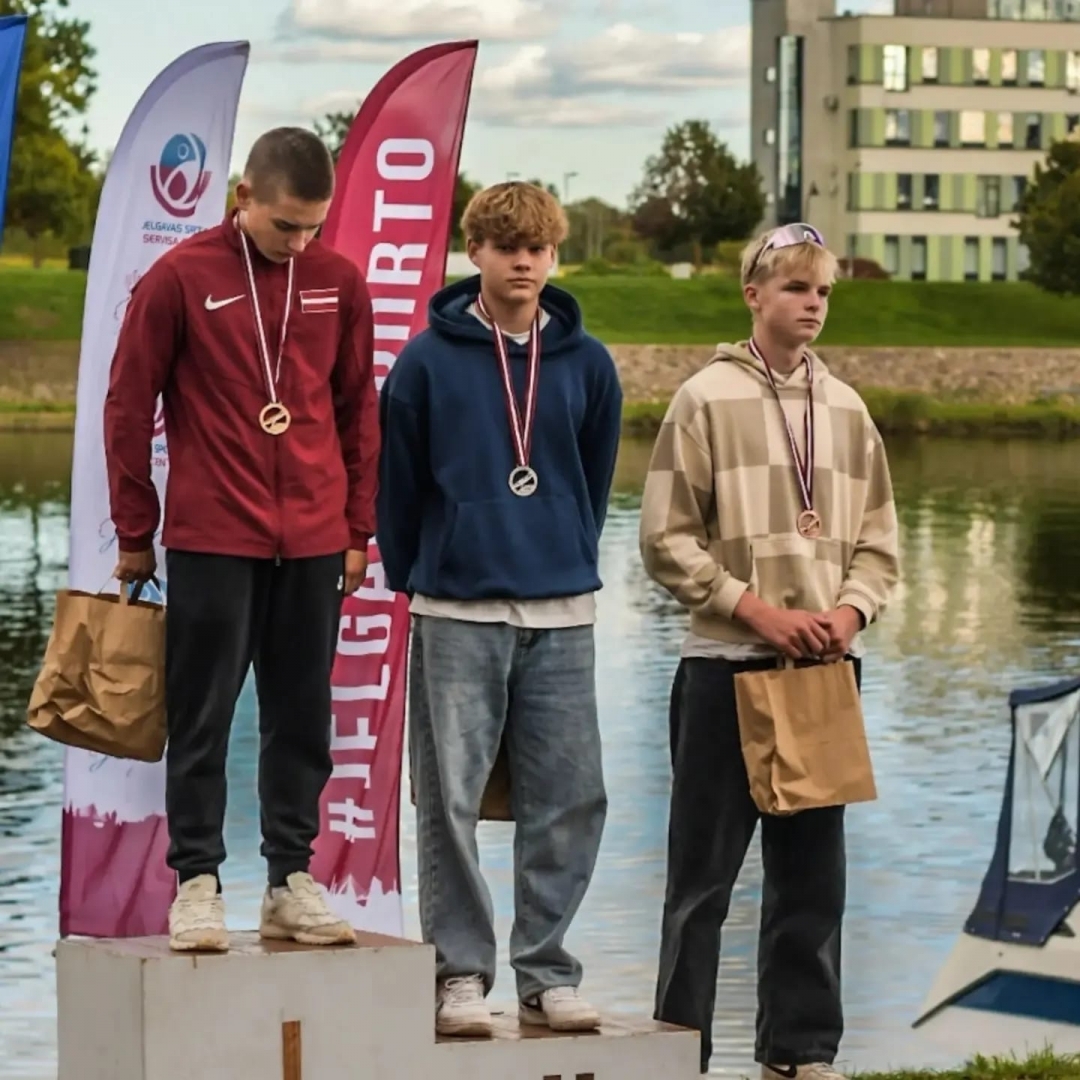 Zemgales rudens maratons smaiļošanā un kanoe airēšanā